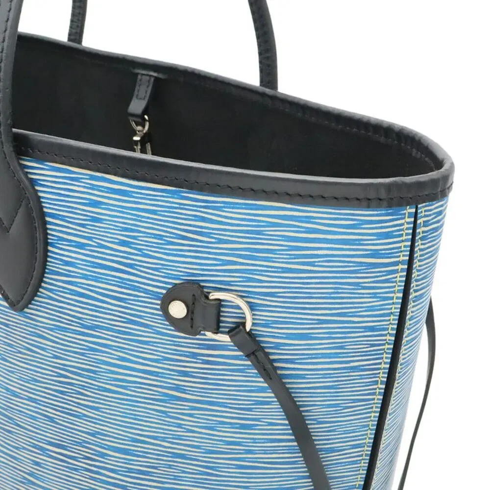 Louis Vuitton Neverfull MM Tote